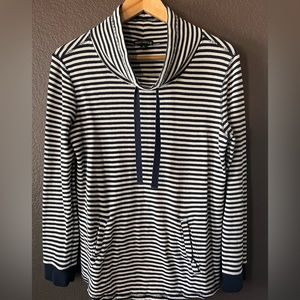 Woman’s navy and white long crown neck sweater